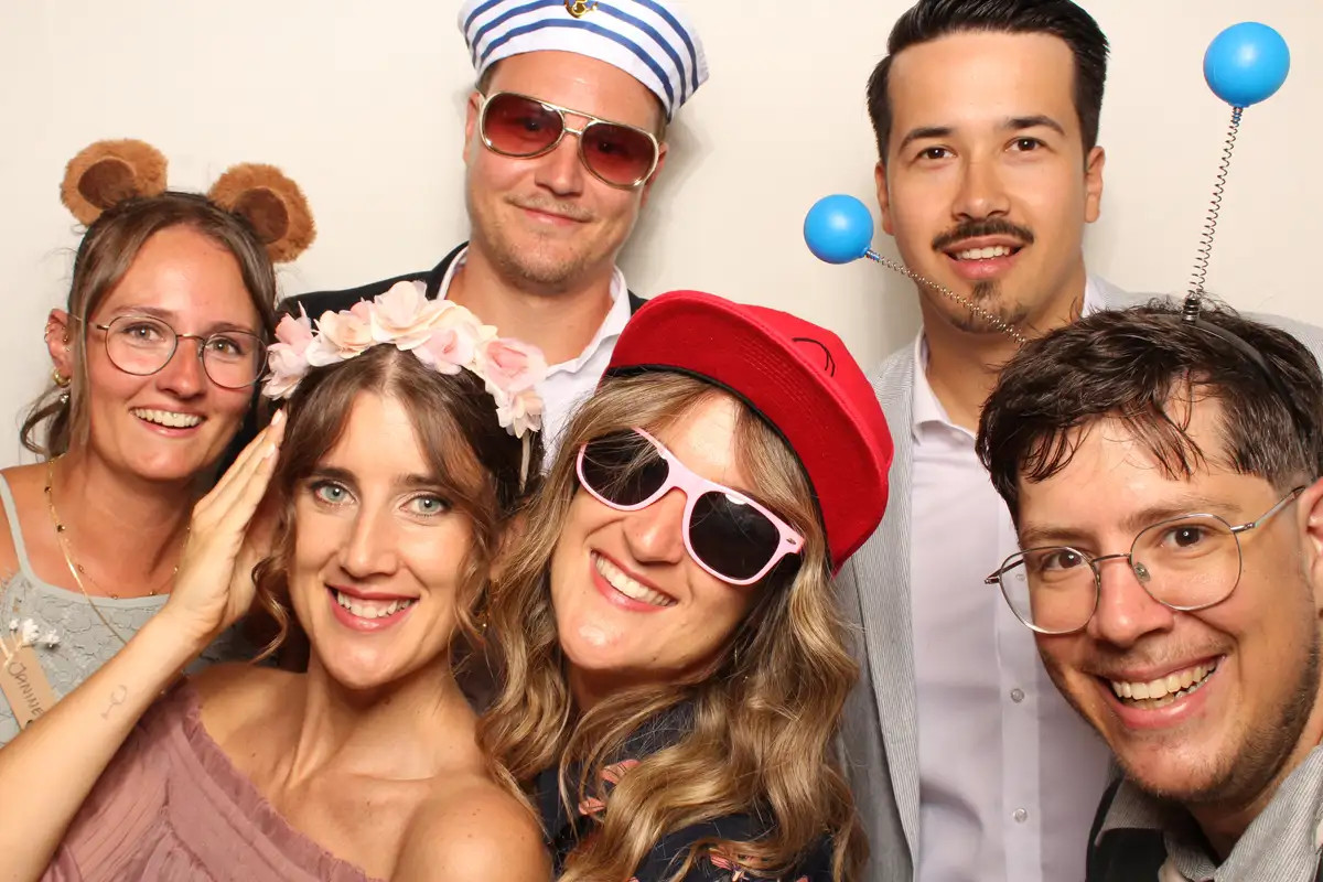 Gästefoto aus der Selfiebox bei der Hochzeit im Wasserschloss Wyher