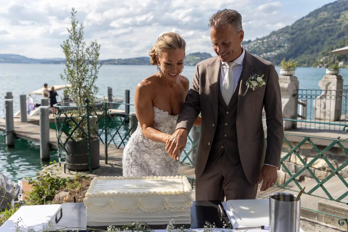 Regina und Thomas beim Paarshooting am Vierwaldstättersee
