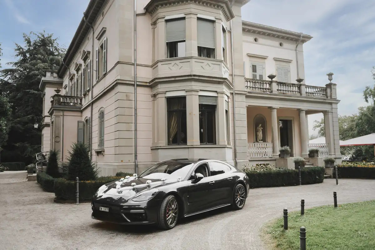 Villa Villette in Cham als elegante Location für eine zivile Hochzeit.